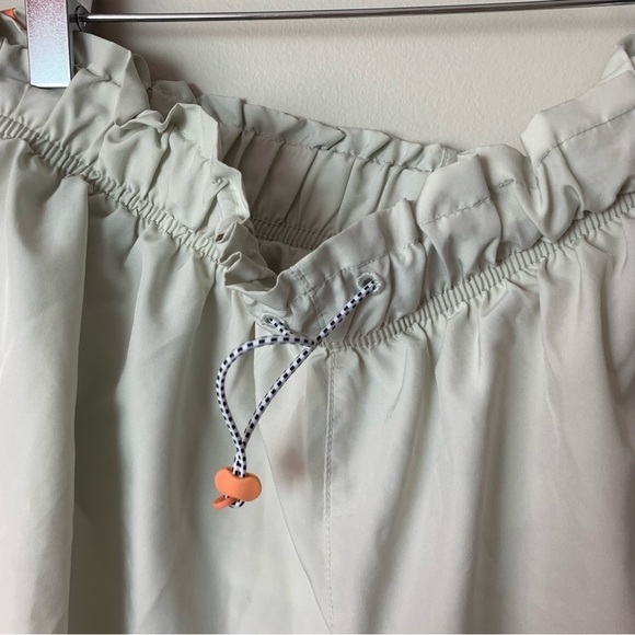 [Nike] Women's Light Gray & Orange Elastic Waist Drawstring Athletic Shorts - Picture 2 of 8